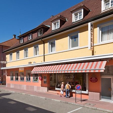 Hotel Zum Goldenen Mann Ращат Екстериор снимка