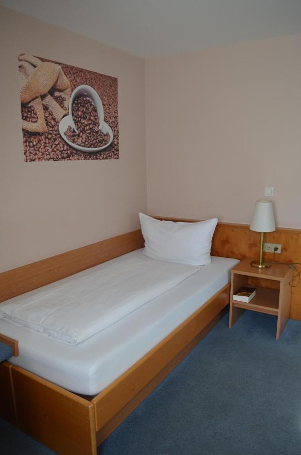 Hotel Zum Goldenen Mann Ращат Екстериор снимка