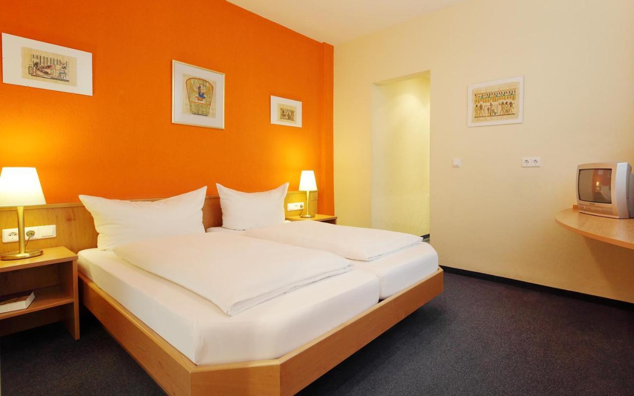 Hotel Zum Goldenen Mann Ращат Екстериор снимка