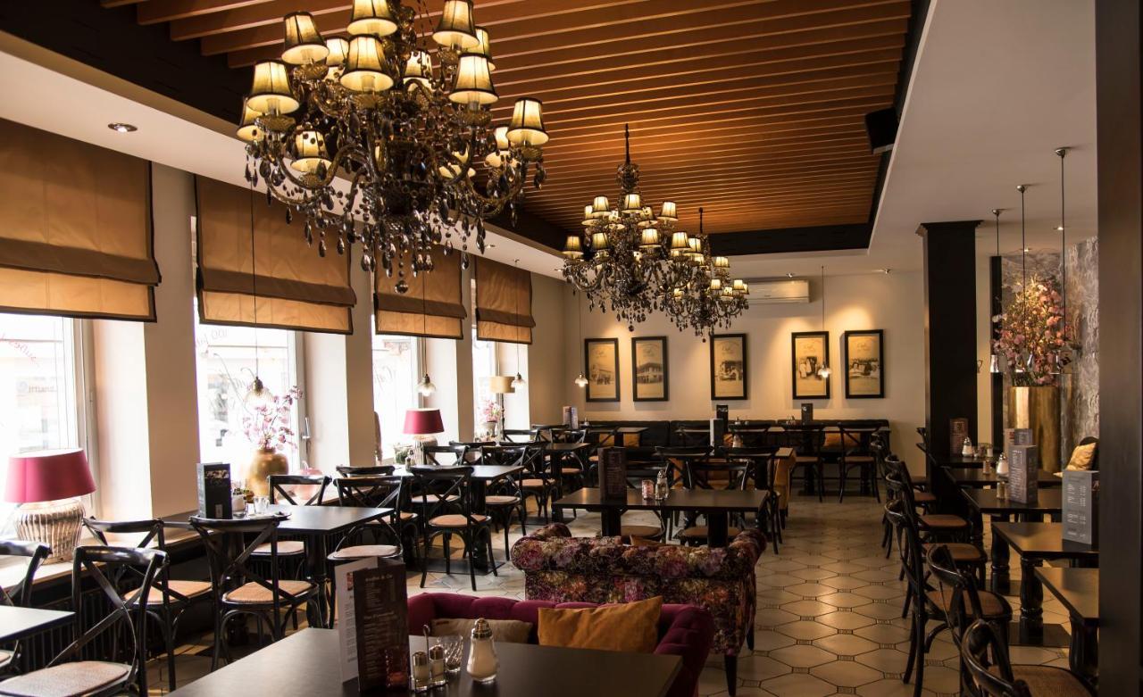 Hotel Zum Goldenen Mann Ращат Екстериор снимка