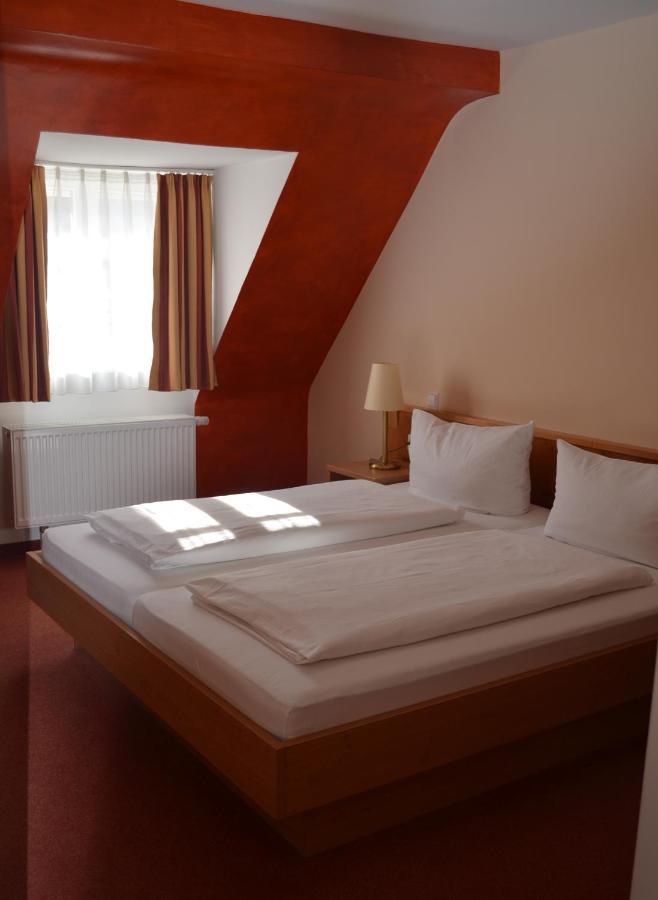 Hotel Zum Goldenen Mann Ращат Екстериор снимка
